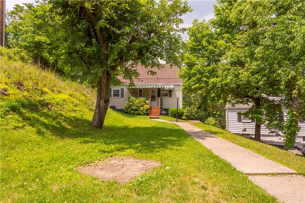 1853 Montour St Extension Coraopolis, PA 15108 - Photo 4 of 39