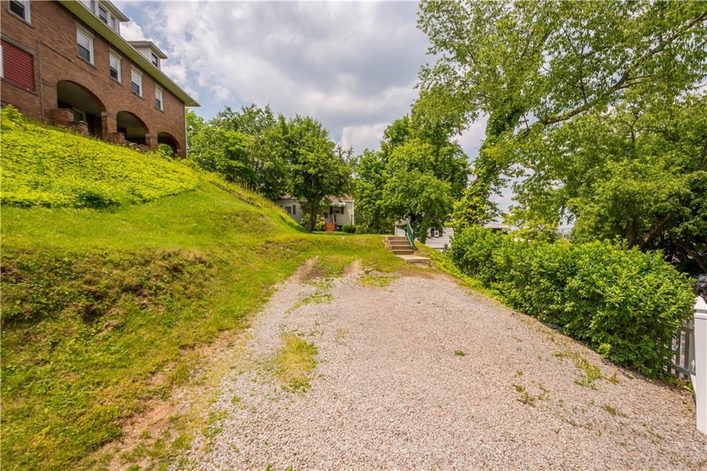 1853 Montour St Extension Coraopolis, PA 15108 - Photo 5 of 39