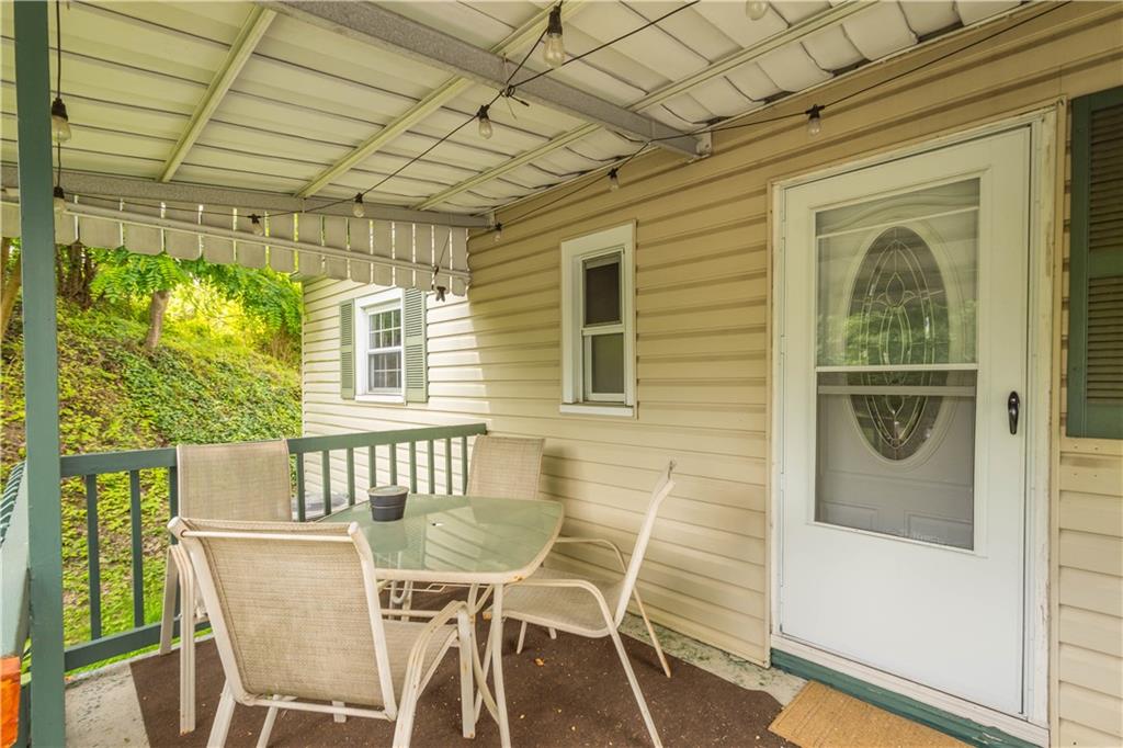 1853 Montour St Extension Coraopolis, PA 15108 - Photo 6 of 39