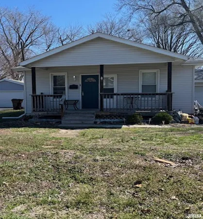 $124,900 | 411 South 5th Street, Auburn, IL 62615