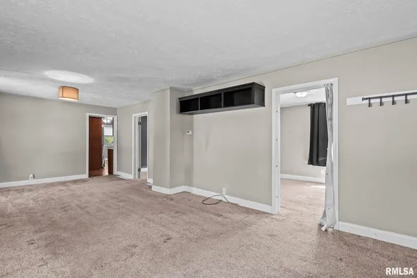 $124,900 | 411 South 5th Street, Auburn, IL 62615