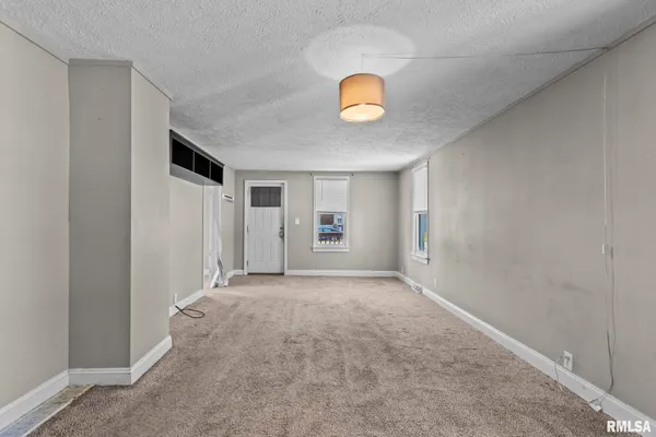 $124,900 | 411 South 5th Street, Auburn, IL 62615