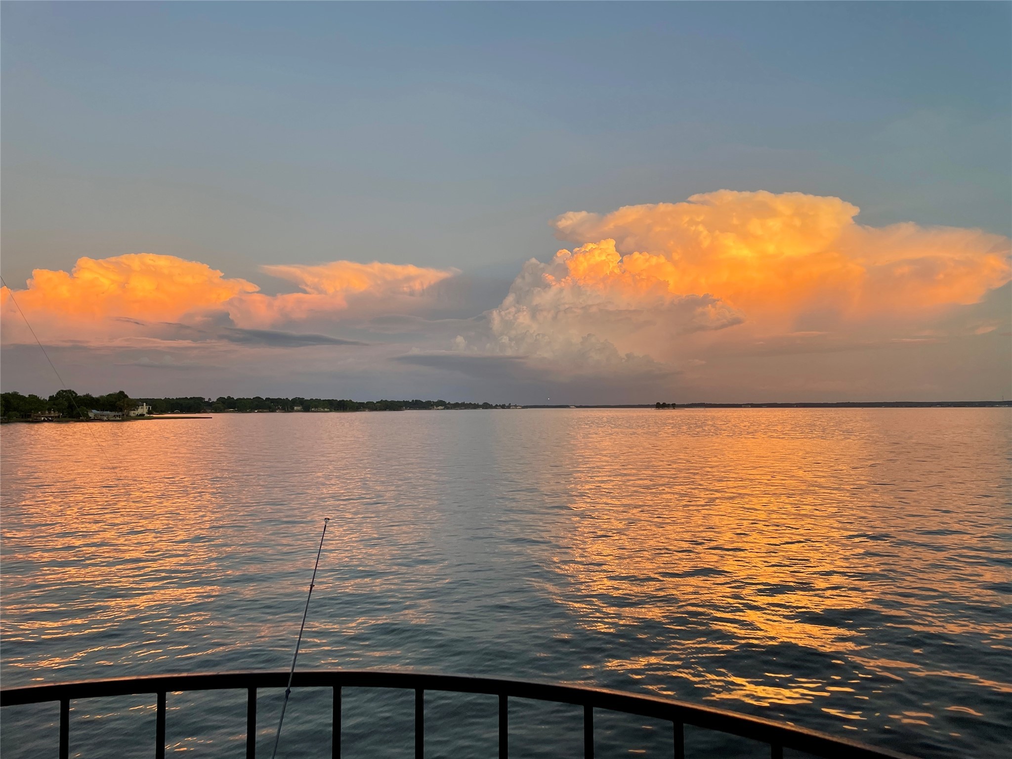 7041 Kingston Cove Lane, Unit 241 Willis, TX 77318 - Photo 4 of 17 a view of a ocean view