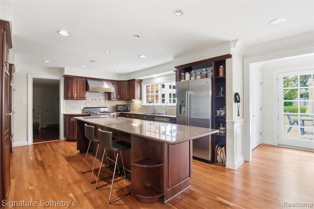 4784 Walnut Lake Road Bloomfield Hills, MI 48301 - Photo 4 of 17