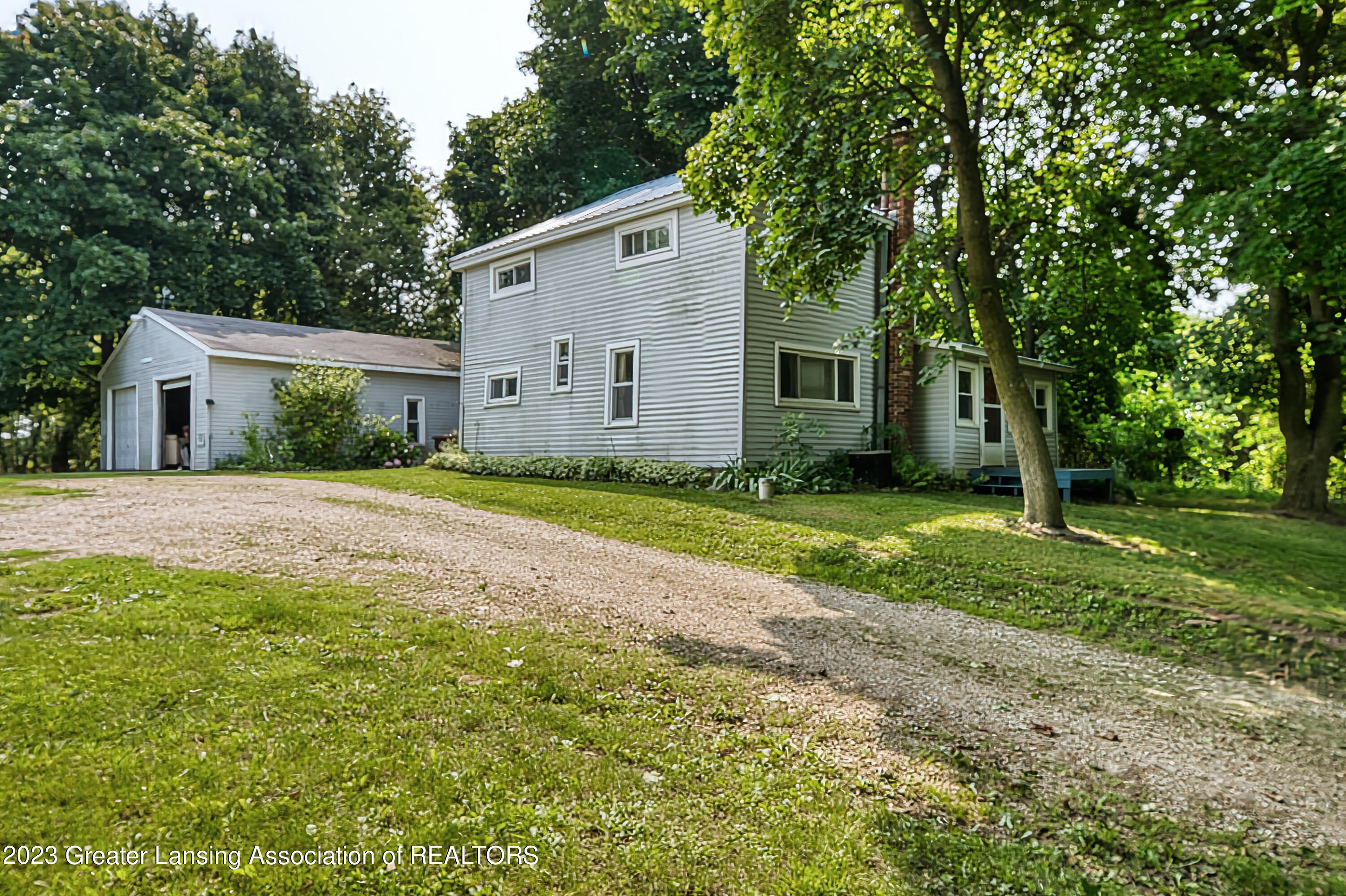 6733 Loomis Road Dewitt, MI 48820 - Photo 9 of 47 Side View