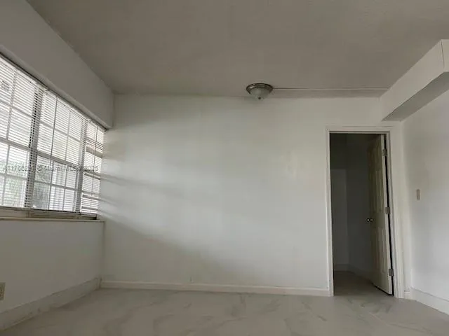 $1,550 | 1430 Northeast 170th Street, Unit 221, North Miami Beach, FL 33162