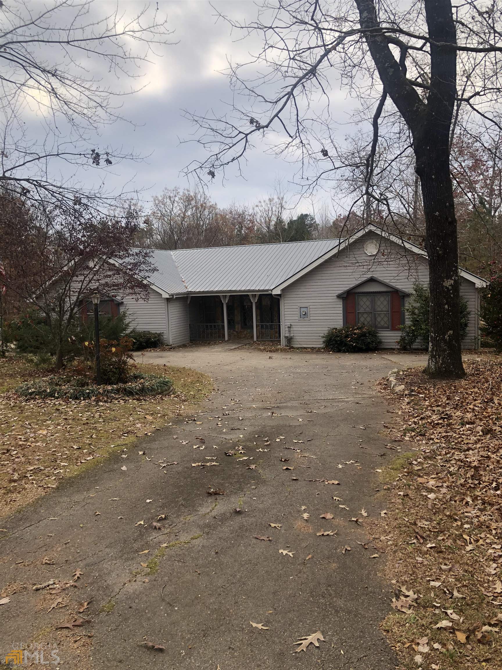 103 Westmoreland Road Lula, GA 30554 - Photo 1 of 1 a front view of a house with a yard