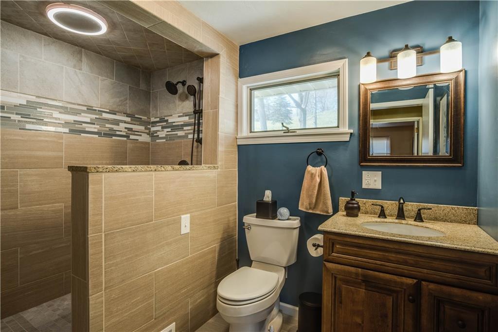 4422 Mt Troy Rd Extension Pittsburgh, PA 15214 - Photo 13 of 25 Master Bath