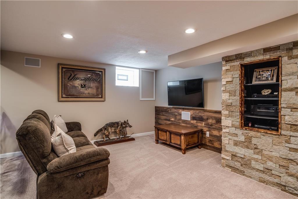 4422 Mt Troy Rd Extension Pittsburgh, PA 15214 - Photo 19 of 25 Game Room