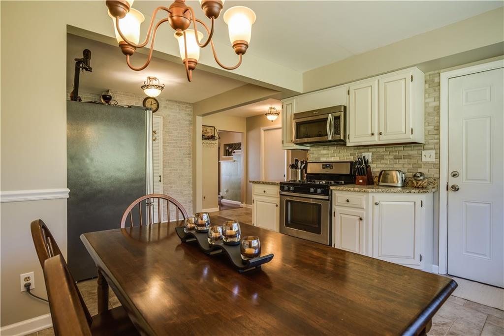 4422 Mt Troy Rd Extension Pittsburgh, PA 15214 - Photo 10 of 25 Kitchen