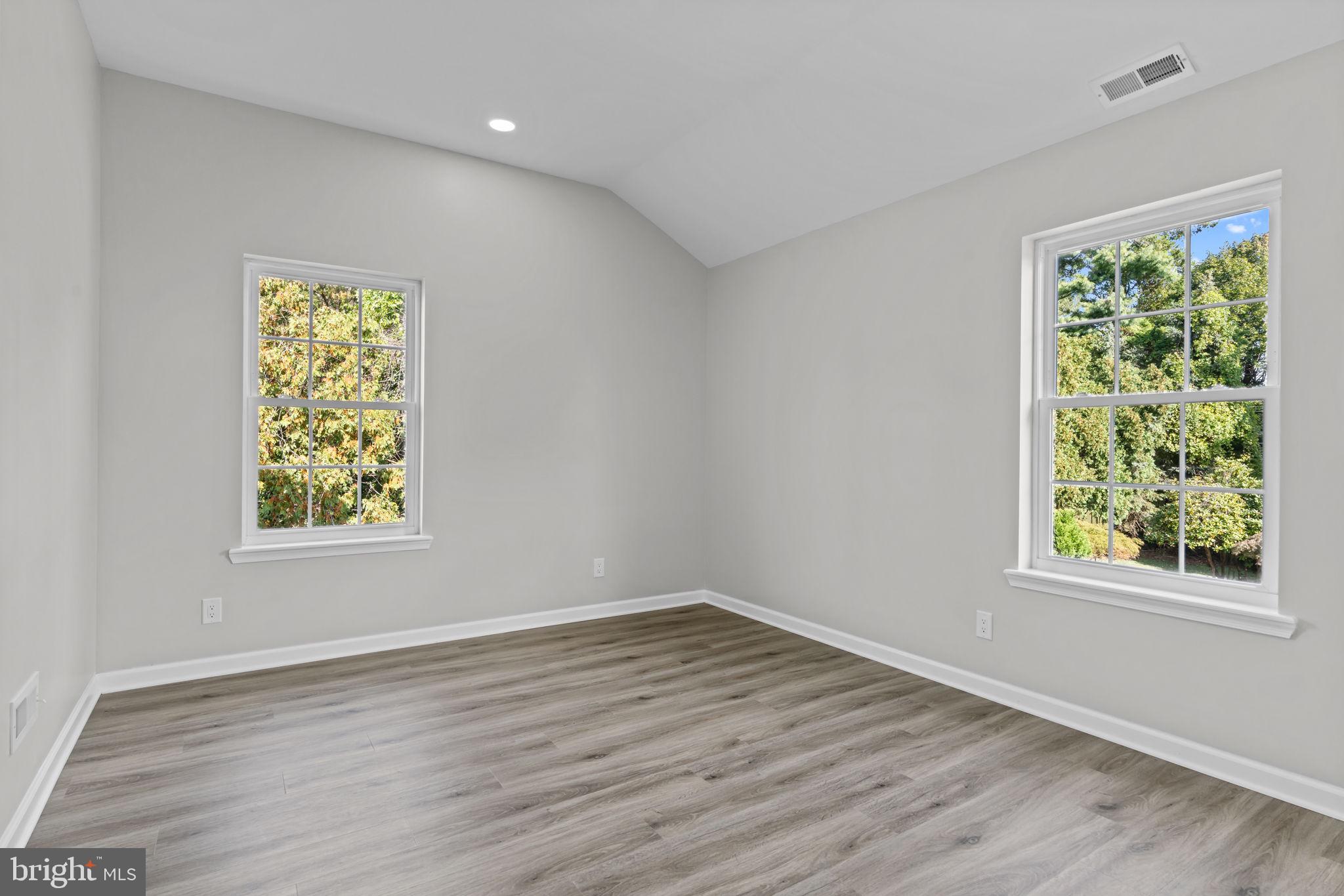 249 New Road Churchville, PA 18966 - Photo 22 of 35 Bedroom #2 suite w/ bathroom