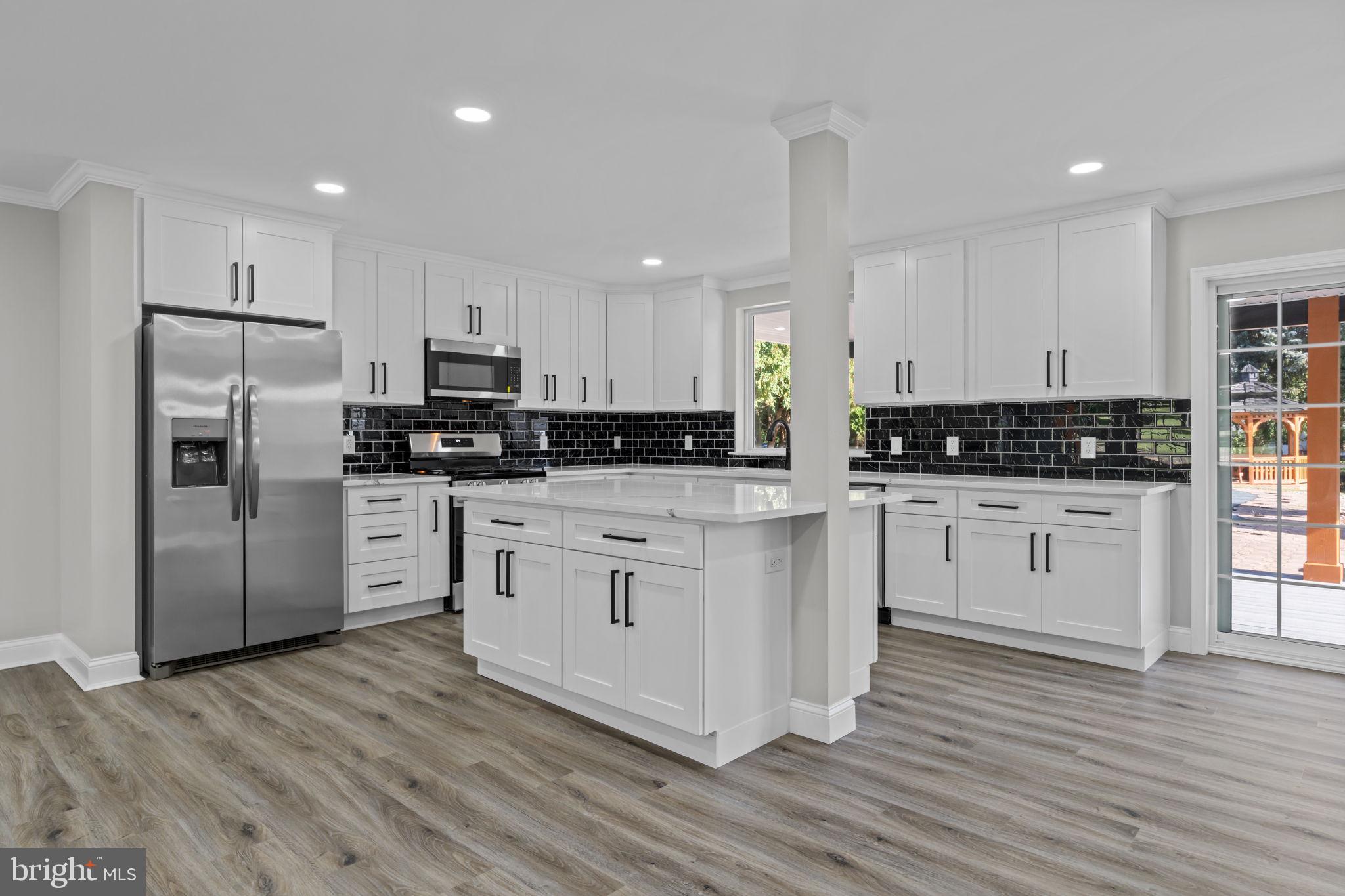 249 New Road Churchville, PA 18966 - Photo 9 of 35 Kitchen with stainless steel appliances