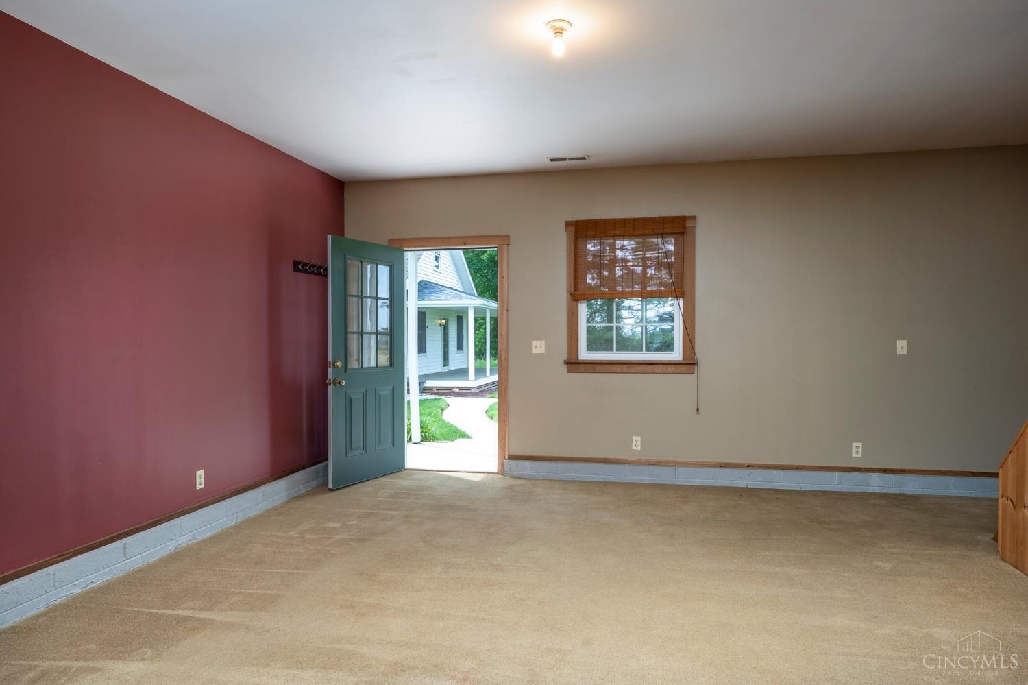 6043 Panhandle Road New Vienna, OH 45159 - Photo 34 of 76 Gallery Image 34