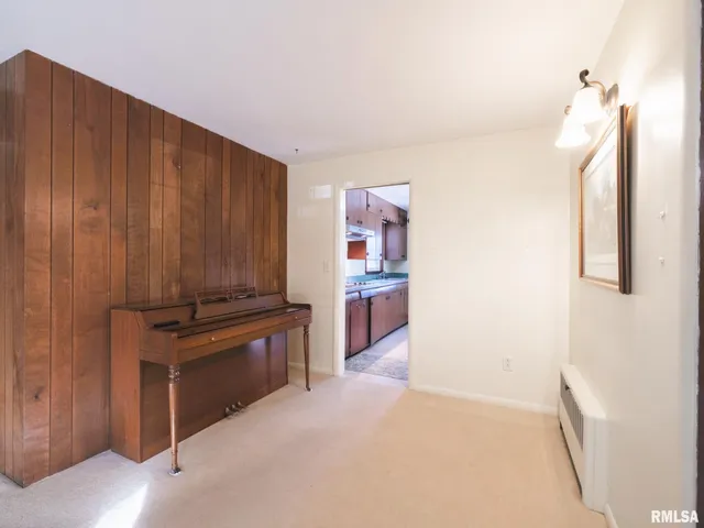 $194,900 | 209 East Cruger Avenue, Eureka, IL 61530