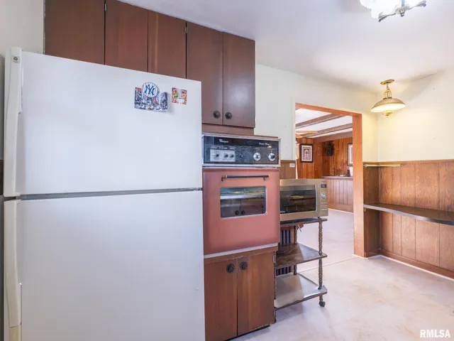 $194,900 | 209 East Cruger Avenue, Eureka, IL 61530