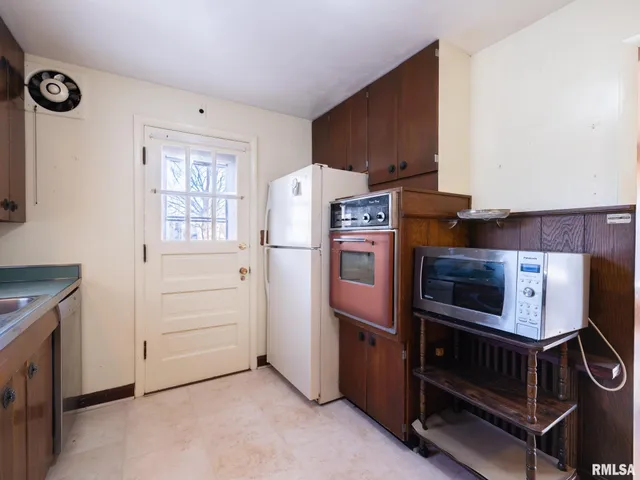 $194,900 | 209 East Cruger Avenue, Eureka, IL 61530