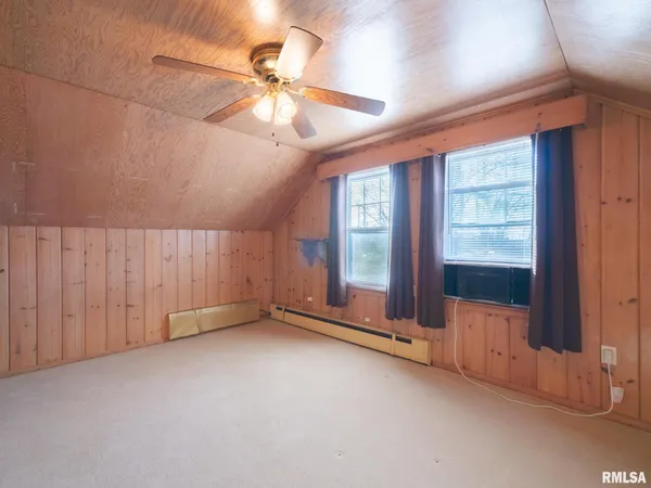 $194,900 | 209 East Cruger Avenue, Eureka, IL 61530