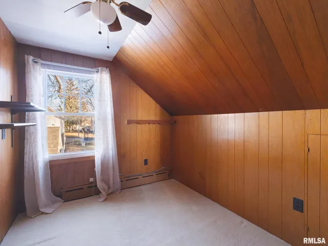 $194,900 | 209 East Cruger Avenue, Eureka, IL 61530