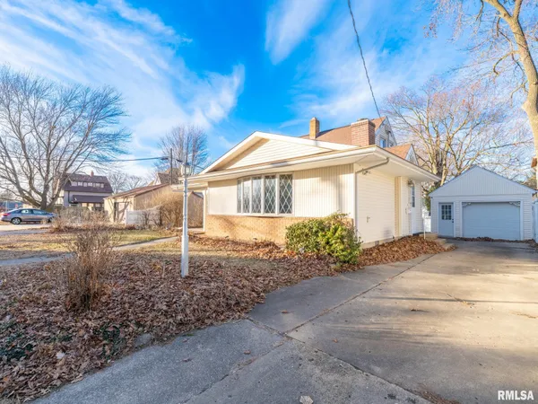 $194,900 | 209 East Cruger Avenue, Eureka, IL 61530