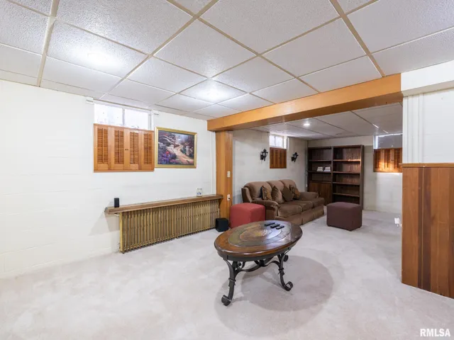 $194,900 | 209 East Cruger Avenue, Eureka, IL 61530