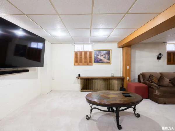 $194,900 | 209 East Cruger Avenue, Eureka, IL 61530