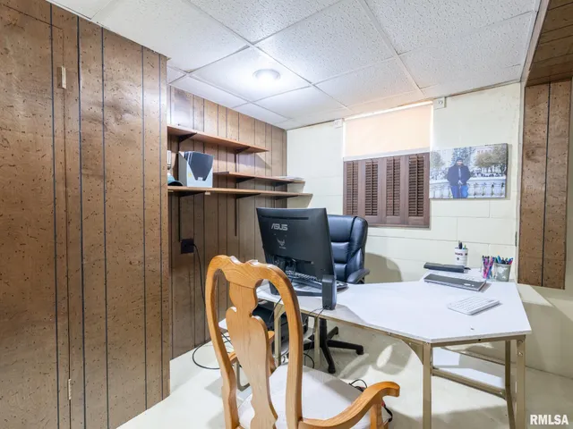 $194,900 | 209 East Cruger Avenue, Eureka, IL 61530