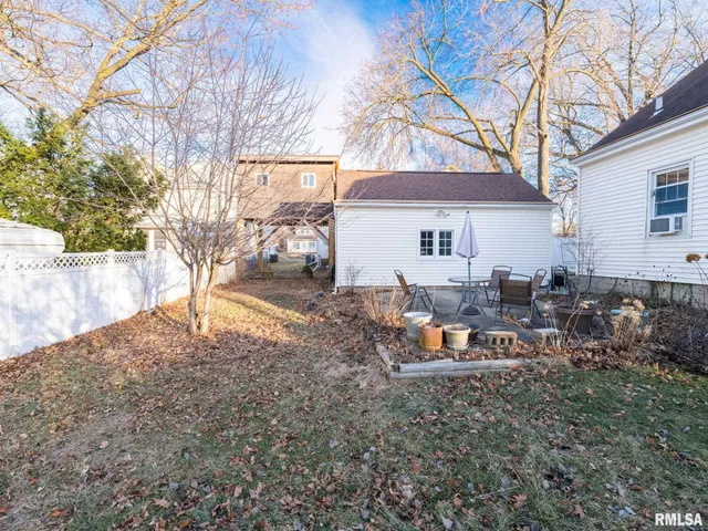 $194,900 | 209 East Cruger Avenue, Eureka, IL 61530