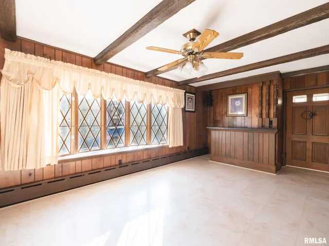 $194,900 | 209 East Cruger Avenue, Eureka, IL 61530