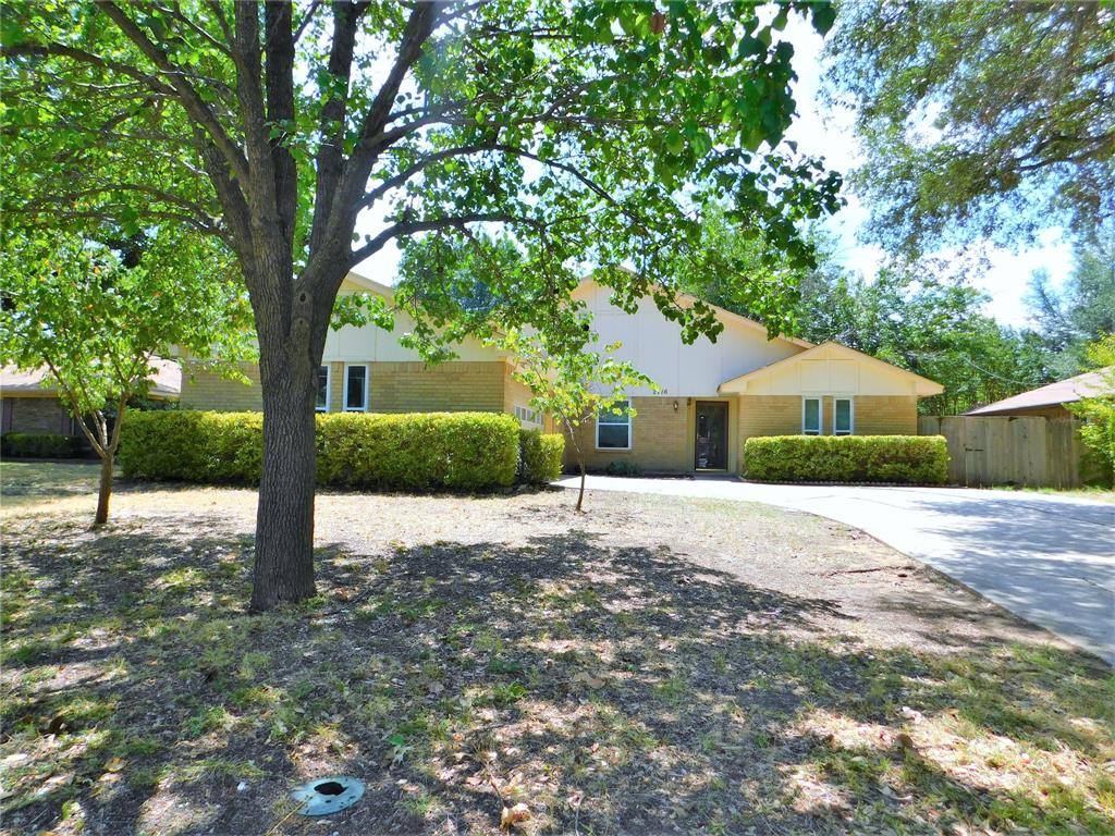 2716 Mill Pond Road Denton, TX 76209 - Photo 2 of 28