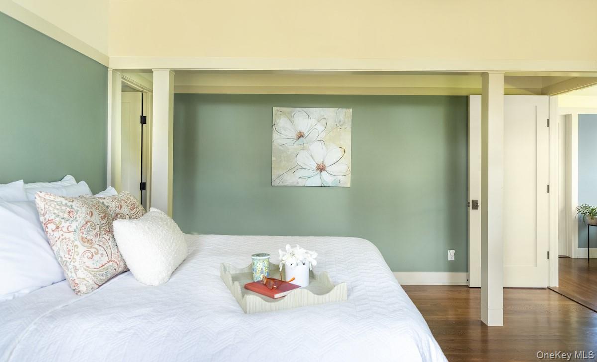 10 Sherman Avenue Dobbs Ferry, NY 10522 - Photo 20 of 36 a bedroom with a bed and a couch