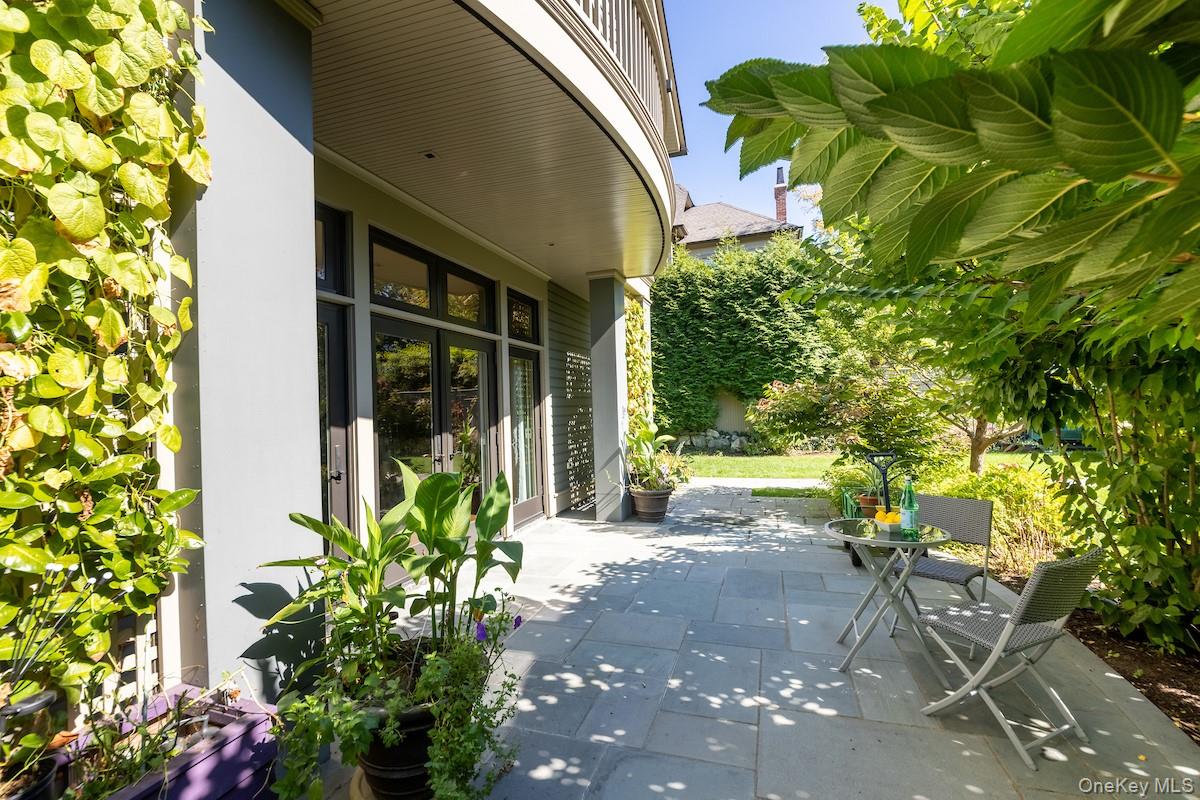 10 Sherman Avenue Dobbs Ferry, NY 10522 - Photo 7 of 36