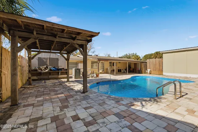 $300,000 | 3227 Red Oak Drive, Jacksonville, FL 32277