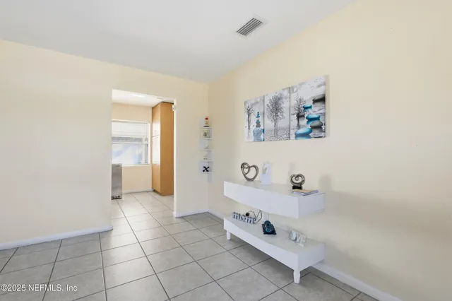 $300,000 | 3227 Red Oak Drive, Jacksonville, FL 32277