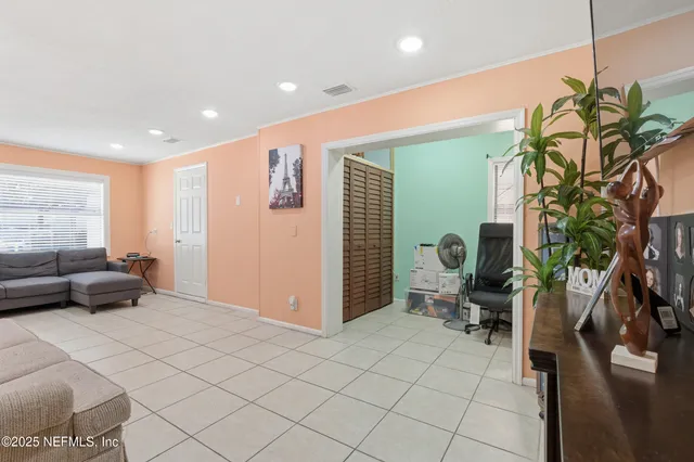 $300,000 | 3227 Red Oak Drive, Jacksonville, FL 32277