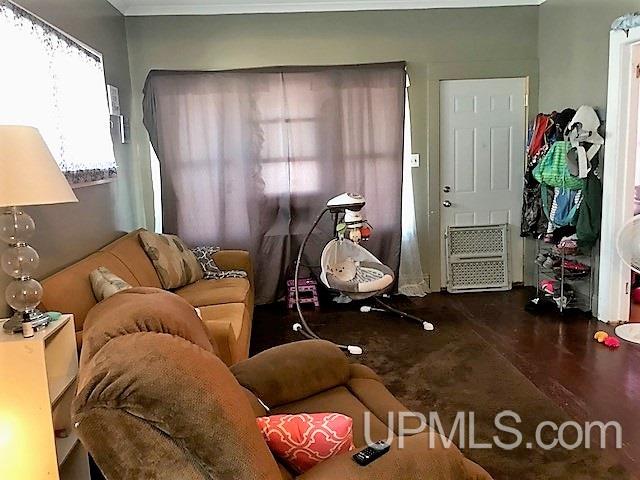921 South 2nd Street Escanaba, MI 49829 - Photo 7 of 17