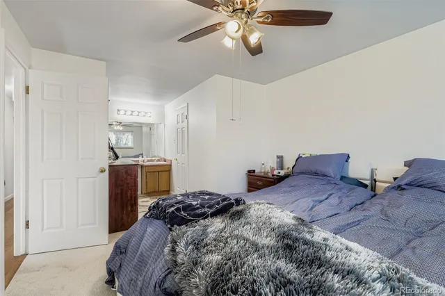 a view of a workspace