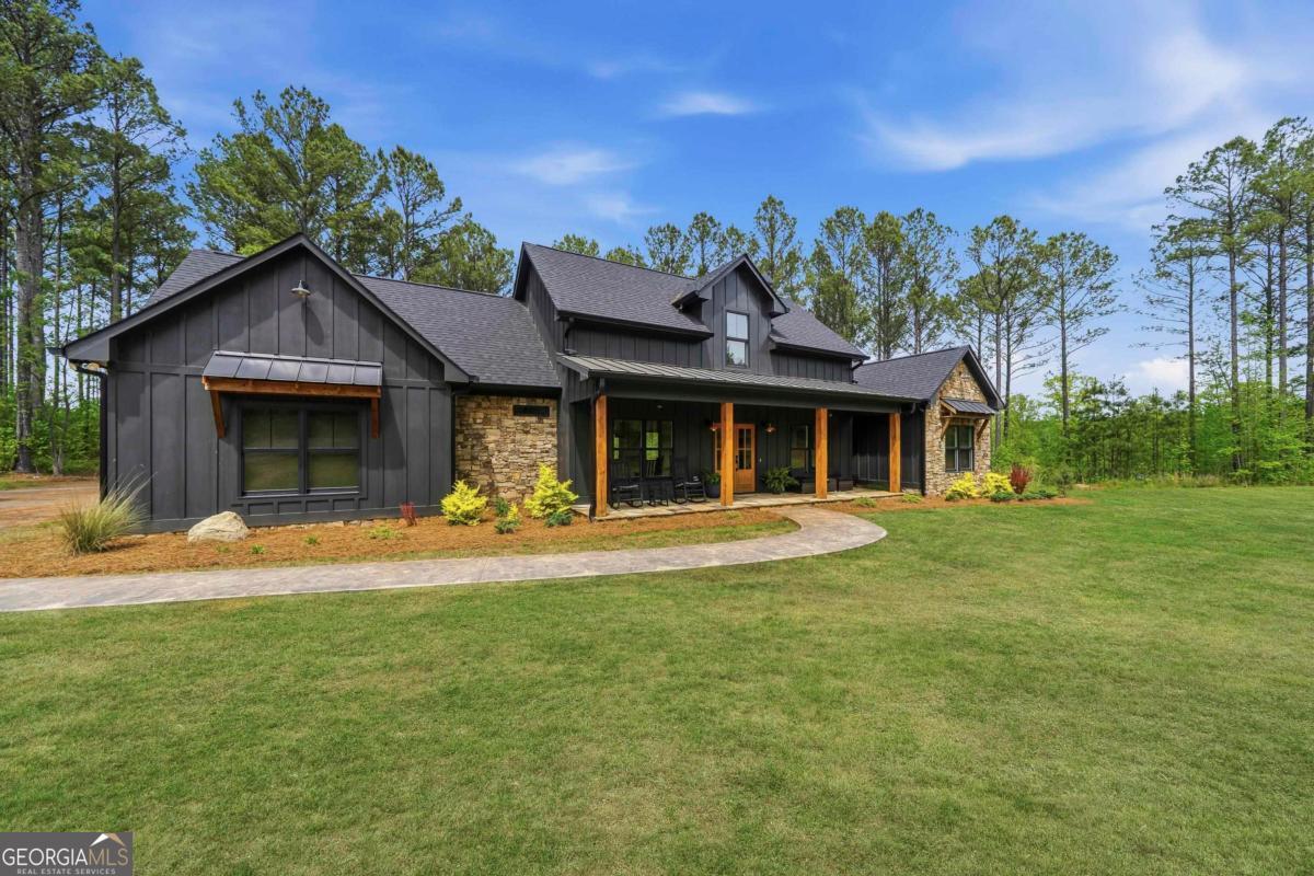 1351 Aqua Road Madison, GA 30650 - Photo 2 of 46