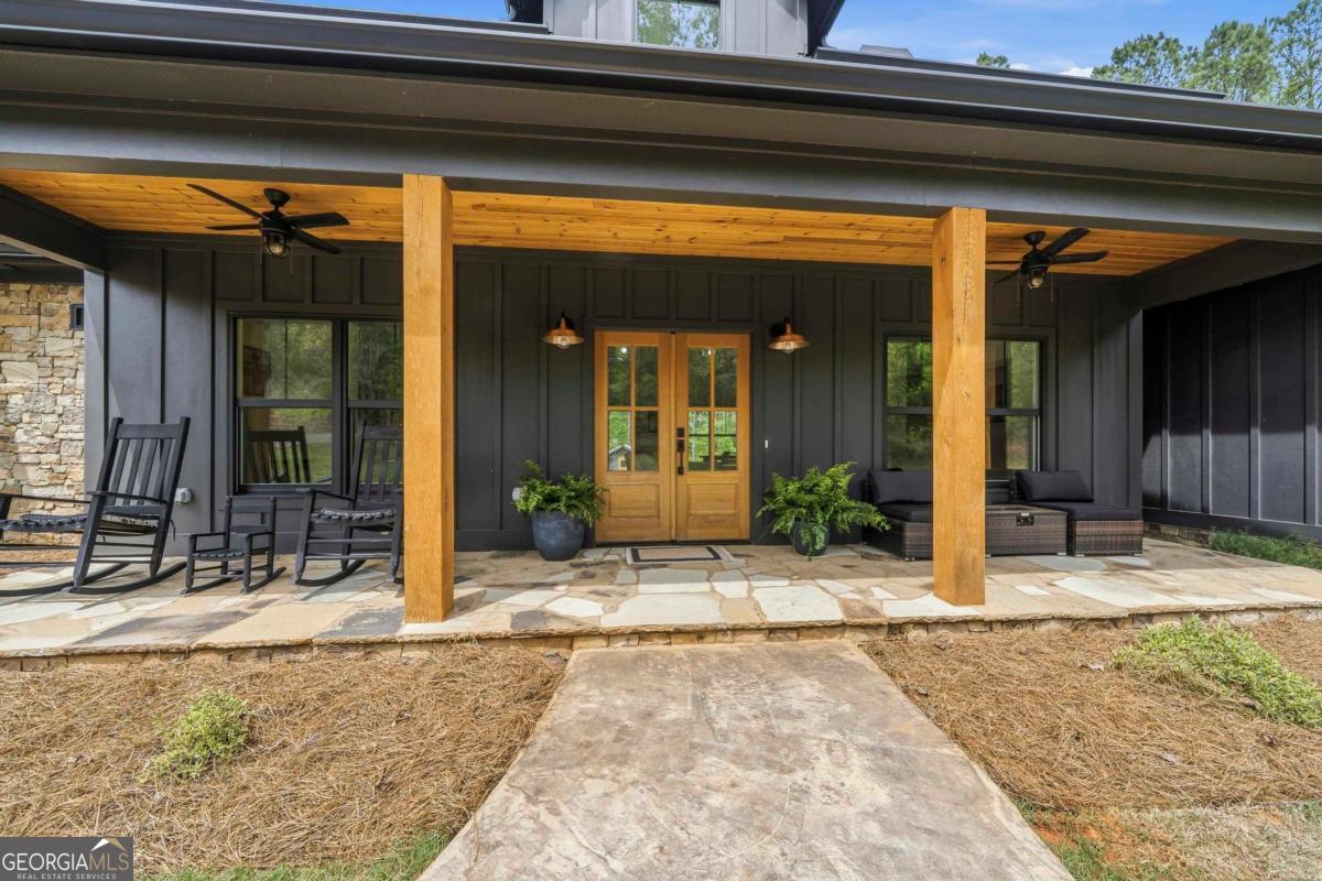 1351 Aqua Road Madison, GA 30650 - Photo 5 of 46