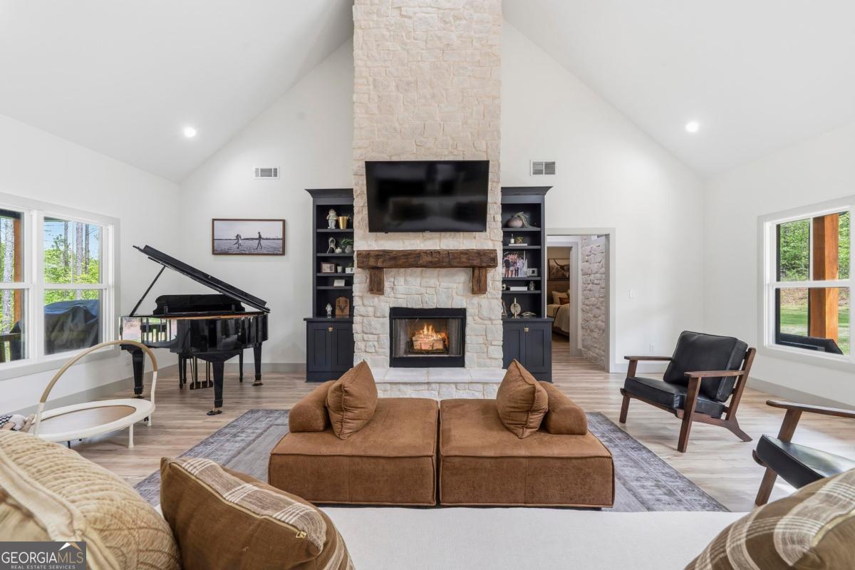 1351 Aqua Road Madison, GA 30650 - Photo 10 of 46