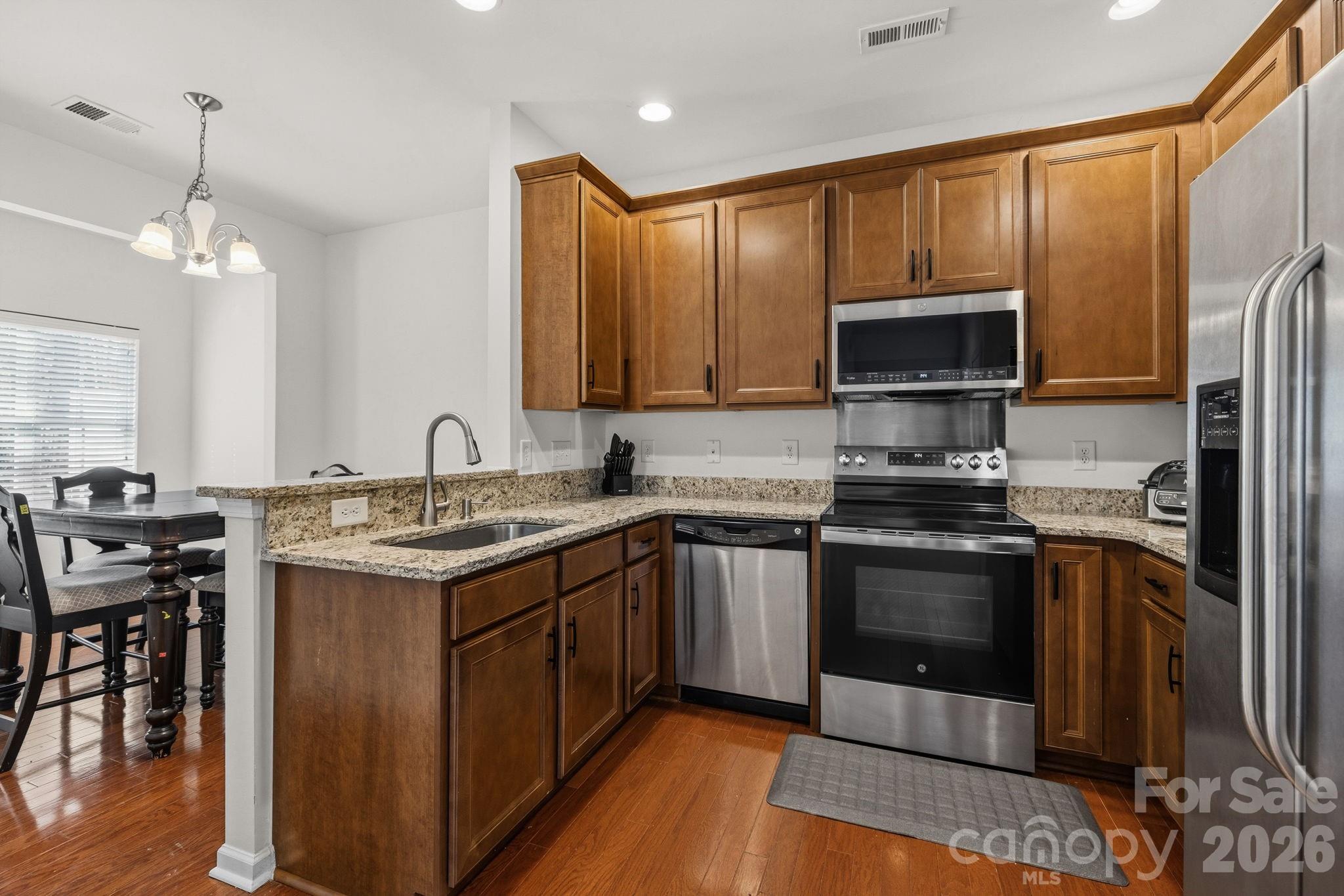 5505 Tipperlinn Way Charlotte, NC 28278 - Photo 5 of 39