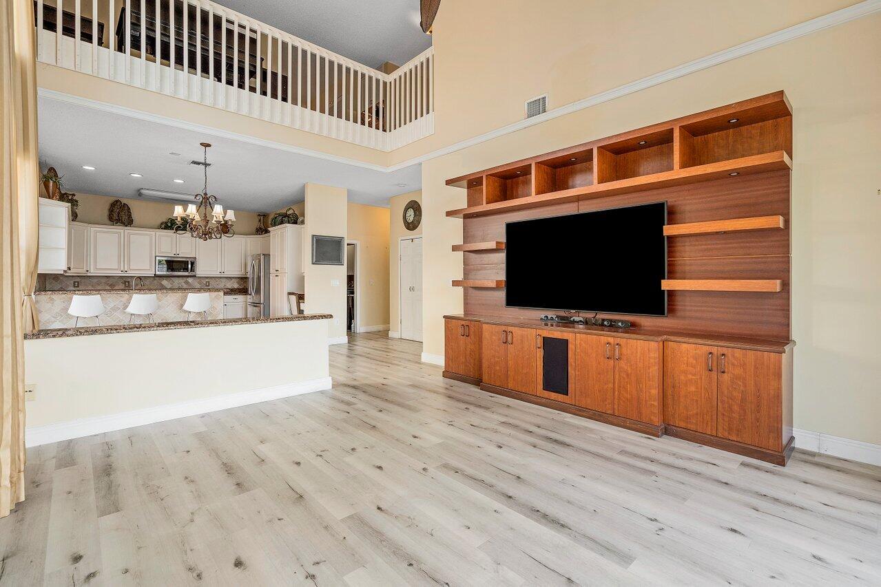 6665 Ashburn Road Lake Worth, FL 33467 - Photo 13 of 50 015-6665AshburnRoad-LakeWorth-FL-33467-S