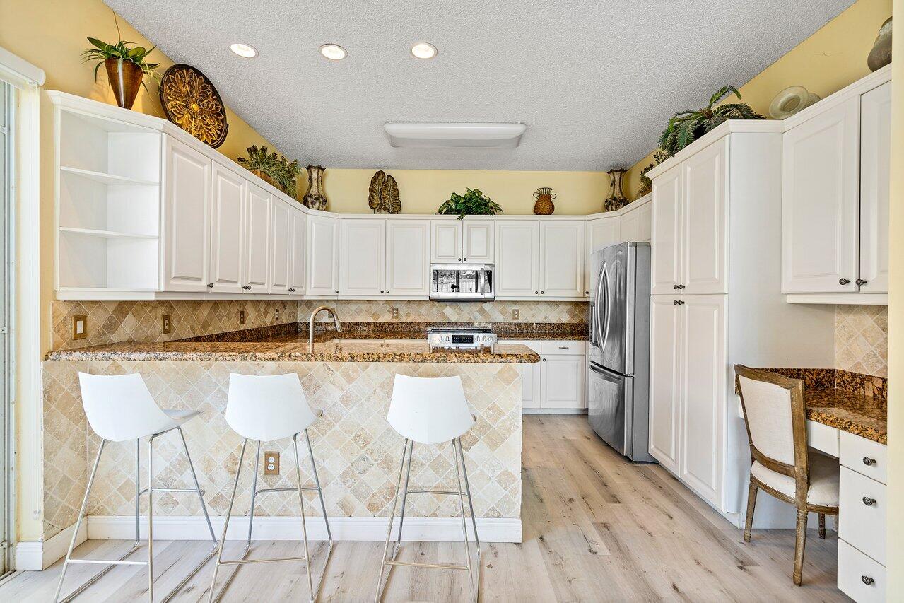 6665 Ashburn Road Lake Worth, FL 33467 - Photo 16 of 50 016-6665AshburnRoad-LakeWorth-FL-33467-S
