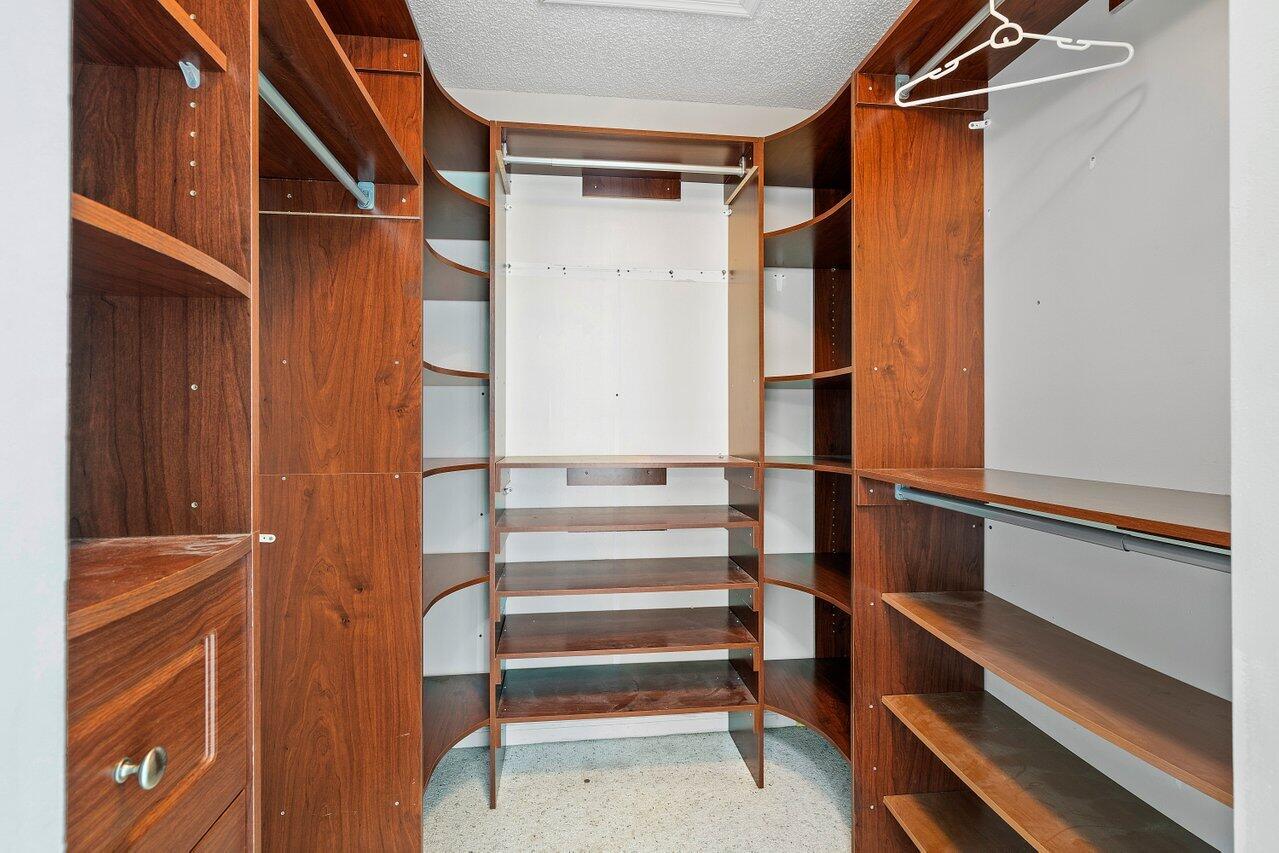 6665 Ashburn Road Lake Worth, FL 33467 - Photo 28 of 50 032-6665AshburnRoad-LakeWorth-FL-33467-S