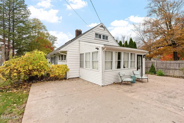 $299,900 | 1097 Deforest Street, Rotterdam, NY 12303