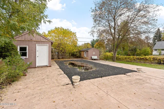 $299,900 | 1097 Deforest Street, Rotterdam, NY 12303