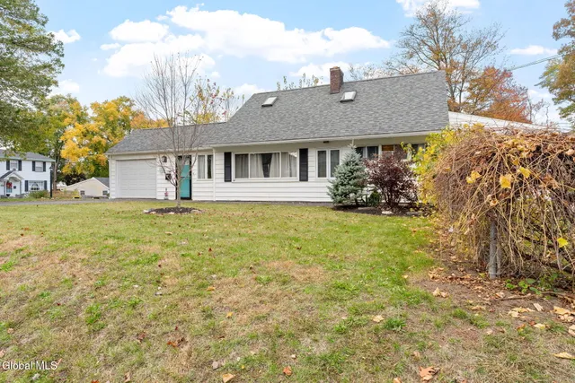 $299,900 | 1097 Deforest Street, Rotterdam, NY 12303