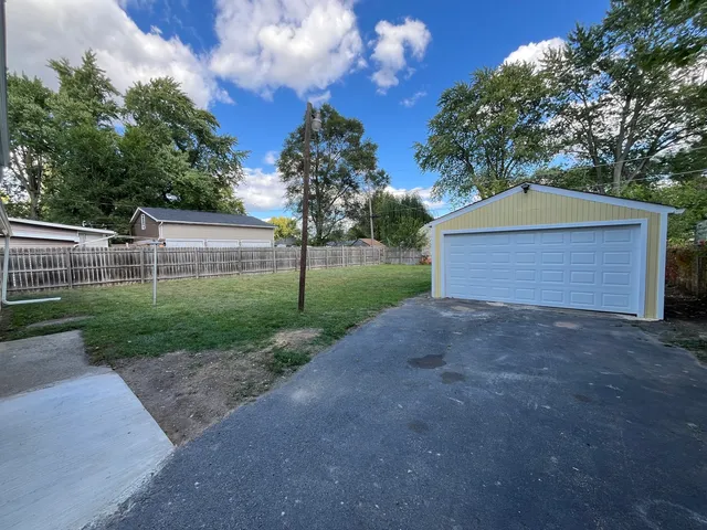 $239,900 | 836 South Sumner Avenue, Aurora, IL 60505