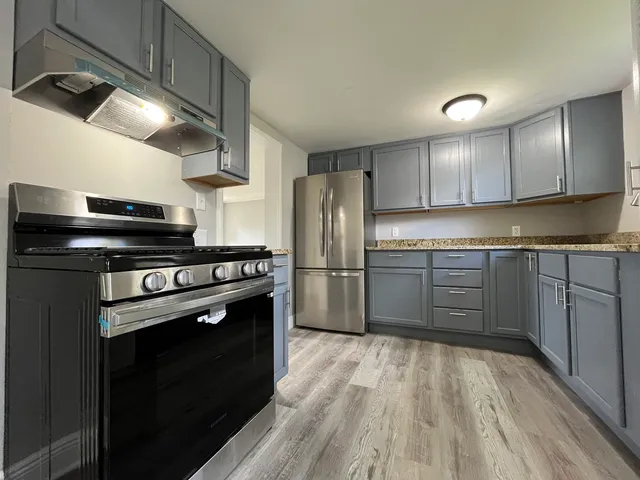 $239,900 | 836 South Sumner Avenue, Aurora, IL 60505