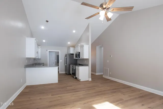 $249,900 | 18505 Keeneland Lane, Unit A, Abingdon, VA 24211