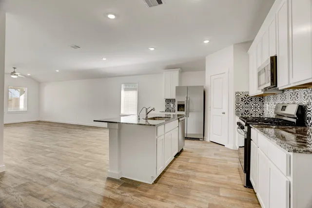 $2,175 | 7938 Marconi Corsco Drive, Richmond, TX 77406